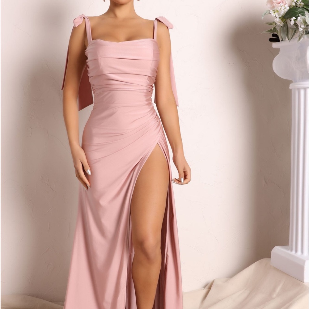 Elegant Pink Evening Gown - Small